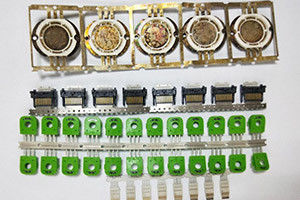 Hoogprecisie verticale high speed injectie gietmachine voor connector