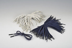 20 ton kleine verticale plastic spuitgietmachine voor USB-kabel