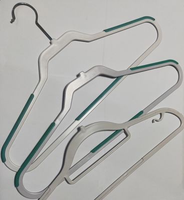 Kleding hangers maken door 120 ton verticale single slide injectie gietmachine