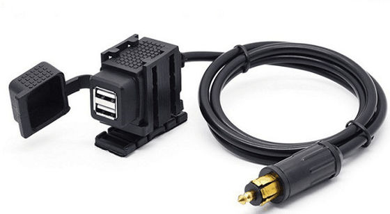 Verticale injectievormmachine voor 85 ton voor USB-auto-oplader