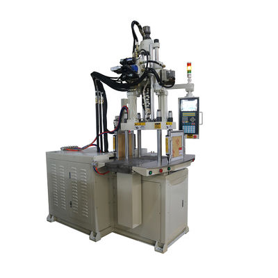 Verticale spuitgietmachine voor het maken van schouderbanden