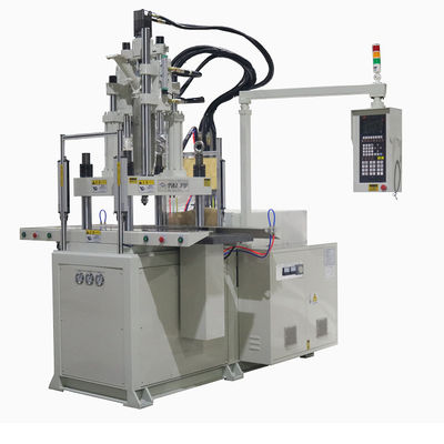 Verticale spuitgietmachine voor het maken van hangers