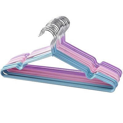 Verticale spuitgietmachine voor het maken van hangers