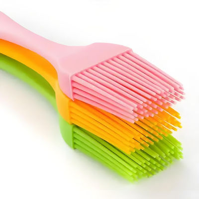 Hoge efficiëntie vloeibare siliconen injectie gietmachine voor het maken van siliconen borstel