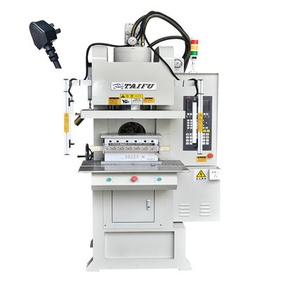 Makkelijke werking C-type verticale spuitgietmachine voor het maken van data draad