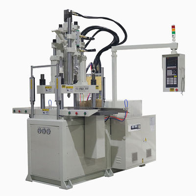 Verticale spuitgietmachine voor het maken van nagels