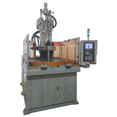 Gemakkelijk te bedienen Rotary Vertical Plastic Injection Molding Machine voor het maken van schroeven