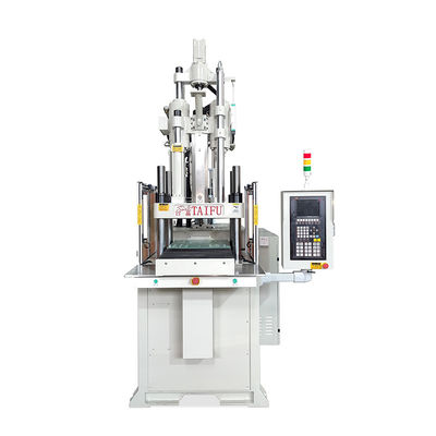 Eenvoudige werking Verticale spuitgietmachine voor het maken van schroeven