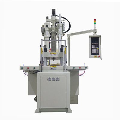 Verticale spuitgietmachine voor het maken van schroeven