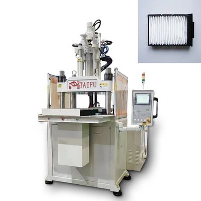 Verticale spuitgietmachine voor het maken van luchtfilters