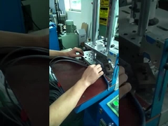 Kleine verticale plasticspuitgietmachine van 15 ton voor verschillende datakabels