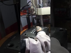 Verticale roterende spuitgietmachine voor 35 ton snelheidsclutchkabel